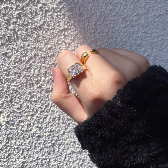 CLOSING SALE!!18K Gold Plated Sparkly Pave Signet Ring - Picture 5 of 5